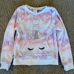 Size 7 NWT super soft Unicorn Sweatshirt